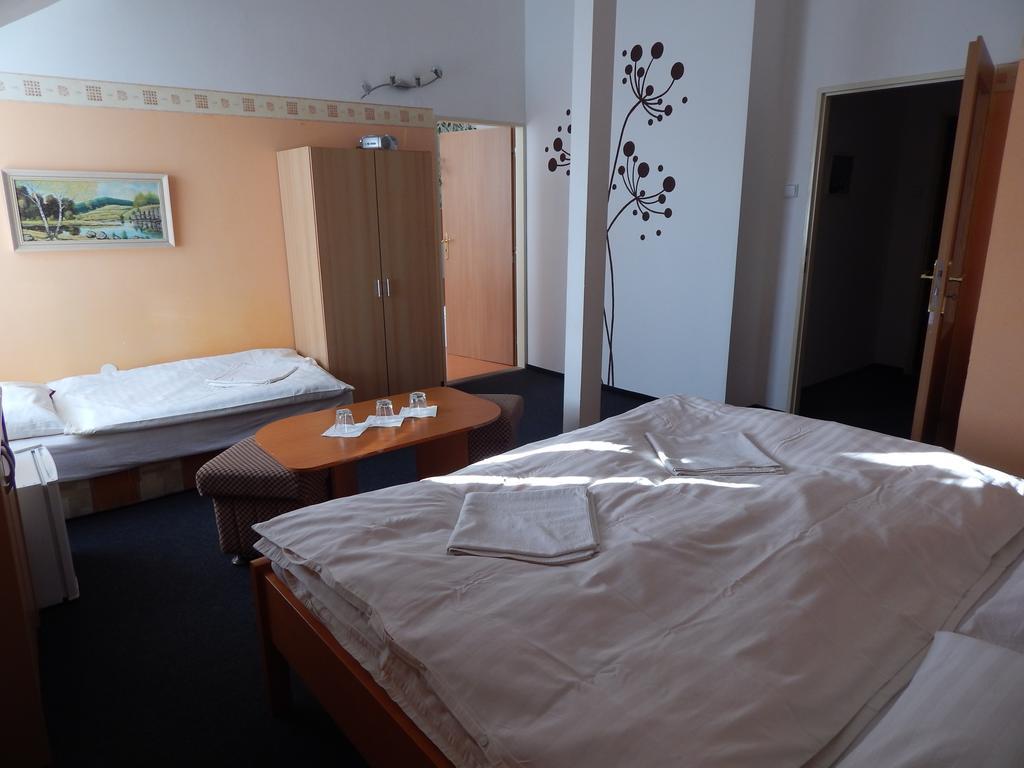 Penzion U Kasnych Mníšek pod Brdy Bagian luar foto