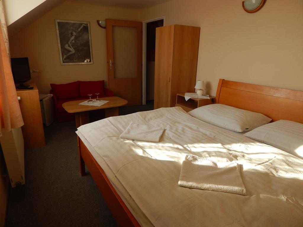 Penzion U Kasnych Mníšek pod Brdy Bagian luar foto